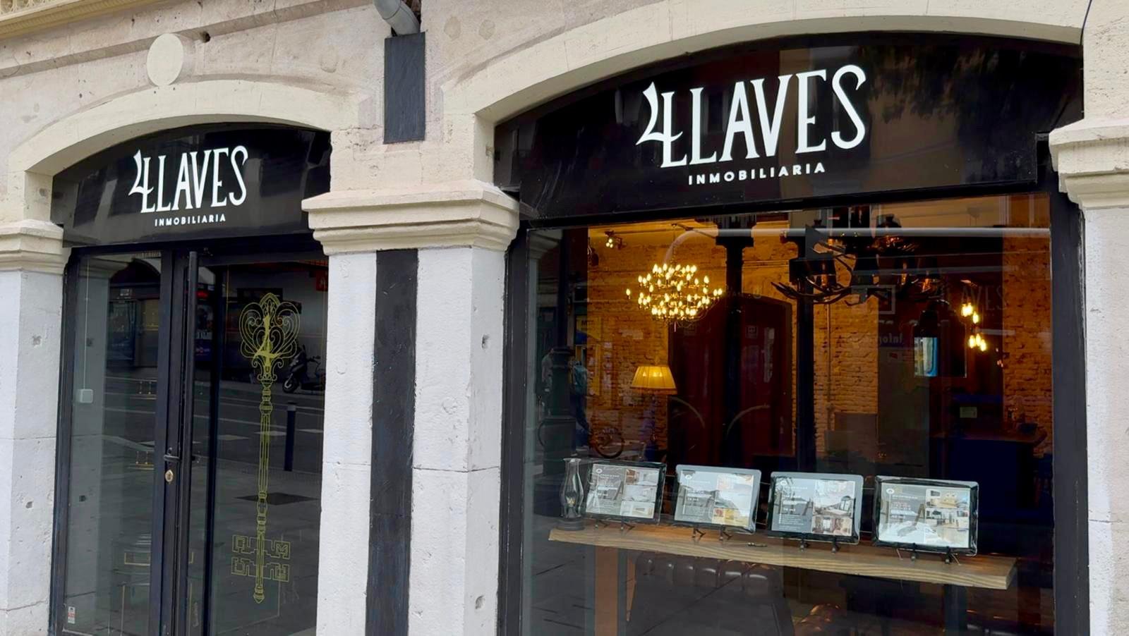 Fachada 4 Llaves