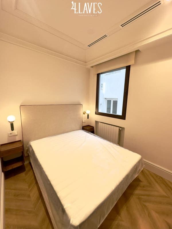 Piso en Calle de los Tres Peces, Lavapiés-Embajadores, Madrid - Imagen 4