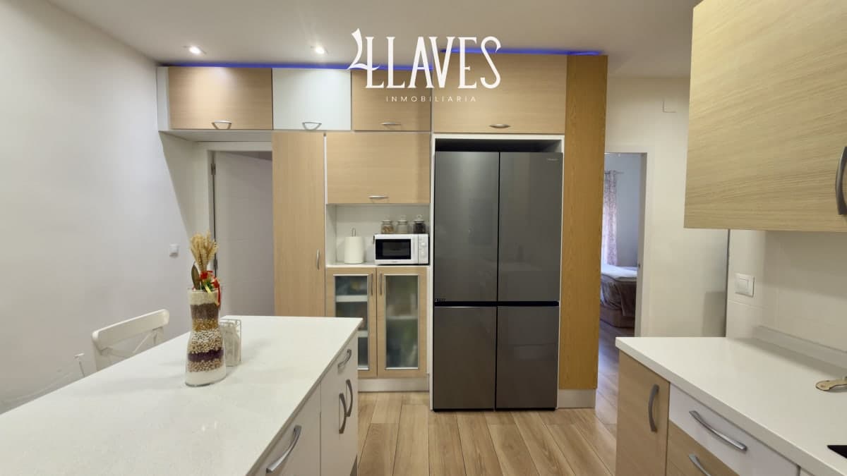 PISO EXTERIOR EN CALLE EMBAJADORES - Imagen 16