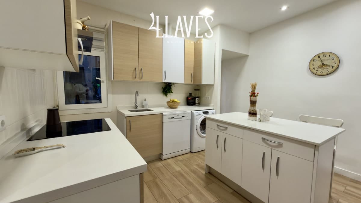 PISO EXTERIOR EN CALLE EMBAJADORES - Imagen 17