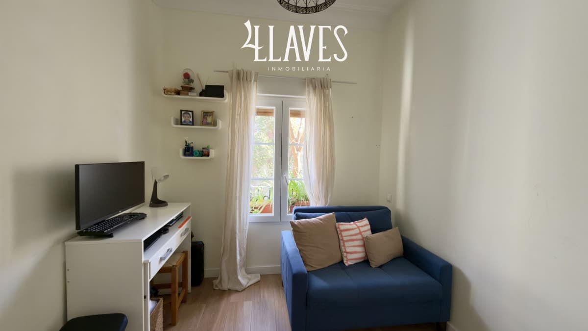 PISO EXTERIOR EN CALLE EMBAJADORES - Imagen 24