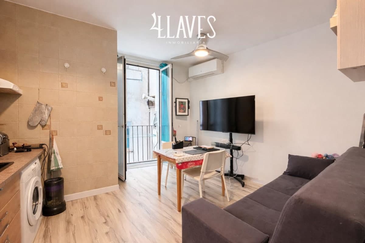 Acogedor Piso en Calle Del Salitre - Lavapiés - Imagen 2