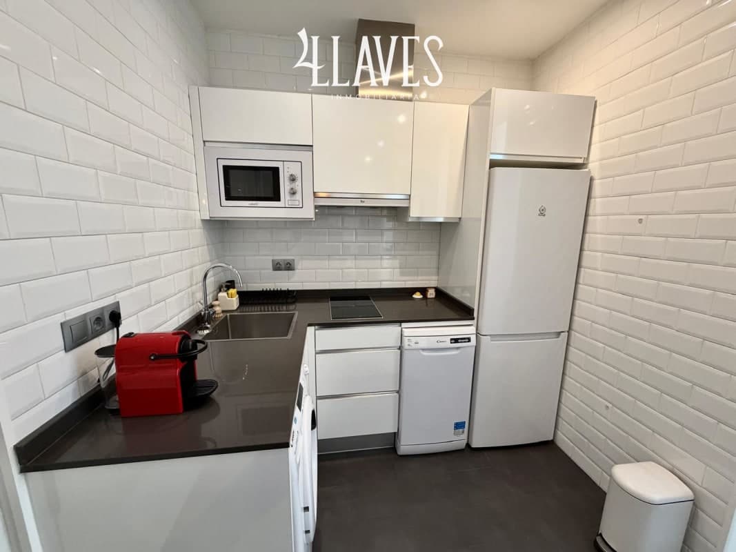 Acogedor Piso en ATOCHA, Antón Martin, Madrid - Imagen 1